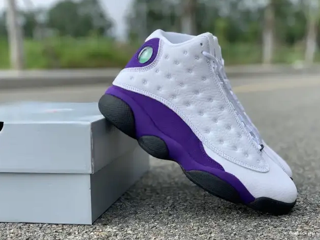 One Kick 13 Air Jordan Lakers 414571-105 0515